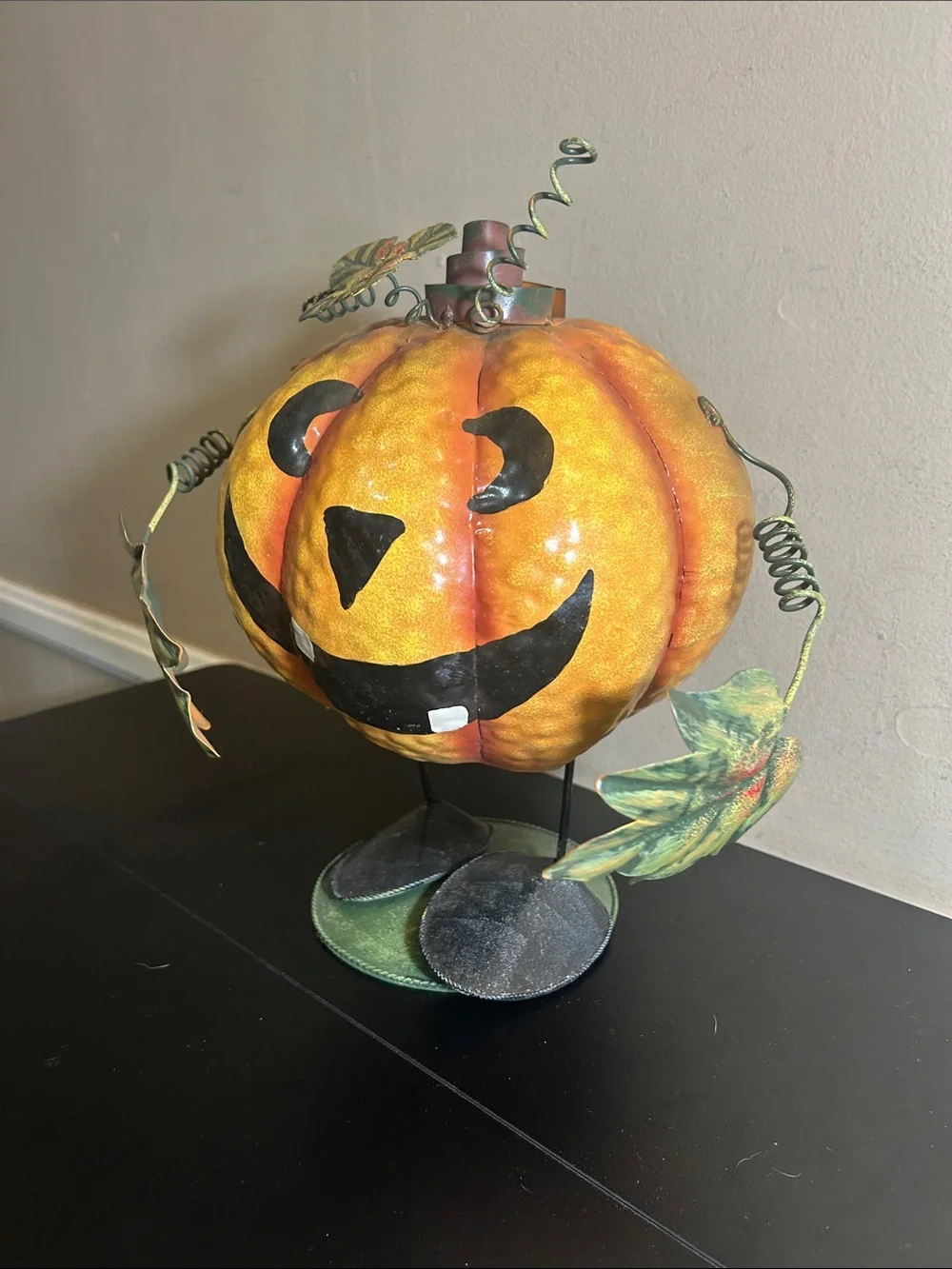 Bouncy Springy Metal Jack O Lantern Leaf Hands  13.5